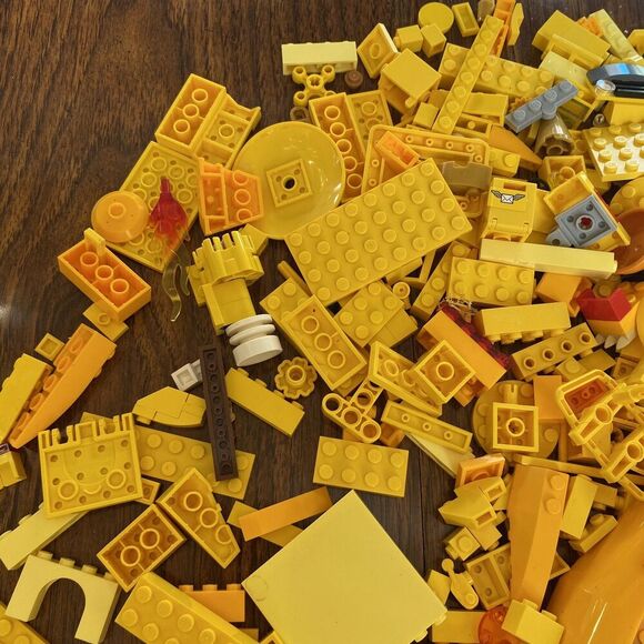 Lego Lot 2+ Pounds Yellow Parts Pieces Plates Bricks Minecraft City Star Wars - Picture 4 of 16